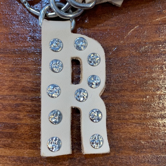 Consuela MTRA CHARM - Picture 8 of 17